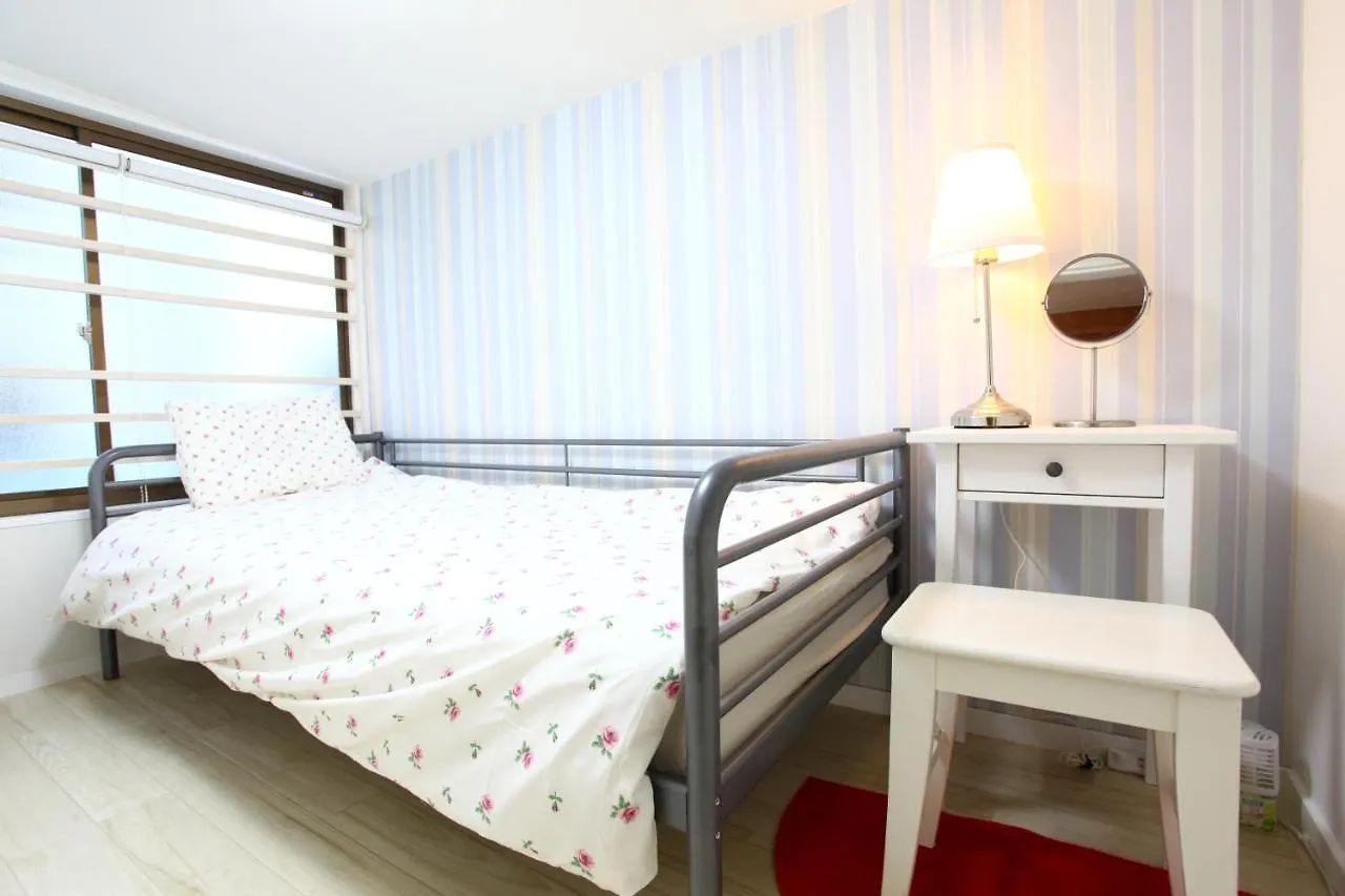 Samy'S Guest House Ks Οσάκα 0*,